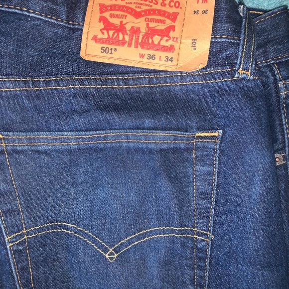 Levi's® Men's 501® Original Fit Straight Leg Jeans - Picture 4 of 7